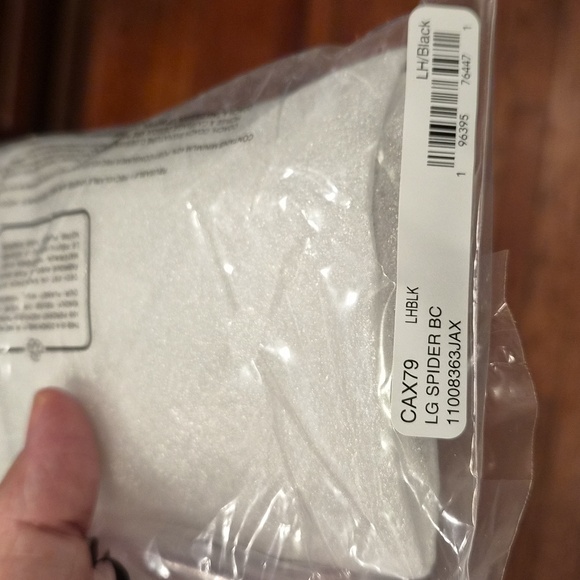 Coach Spider Bag Charm NWT CAX79 - 𝐒𝐨𝐥𝐝 𝐎𝐮𝐭 𝐀𝐜𝐫𝐨𝐬𝐬 𝐂𝐨𝐚𝐜𝐡! - Picture 2 of 13